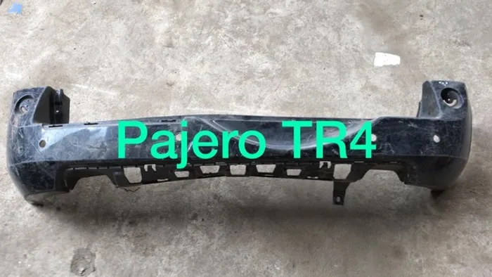 Parachoque traseiro Pajero TR4 