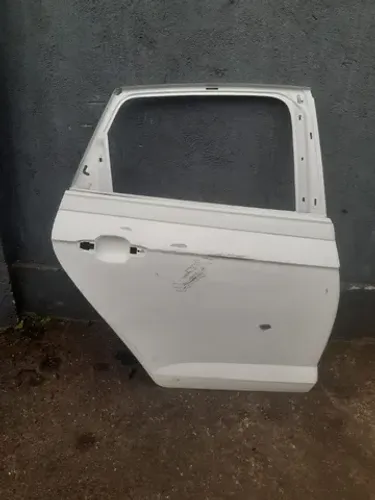 porta traseira direita do polo 2019