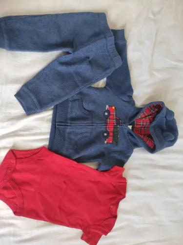 Trio carters tamanho 9 meses