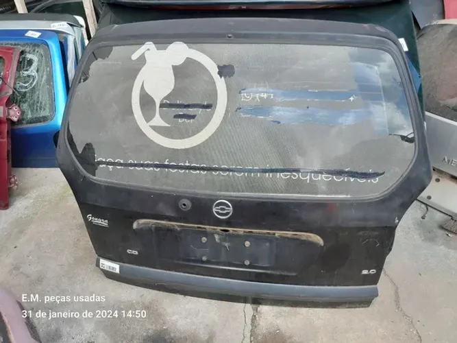 Tampa traseira GM zafira com vidro 2002
