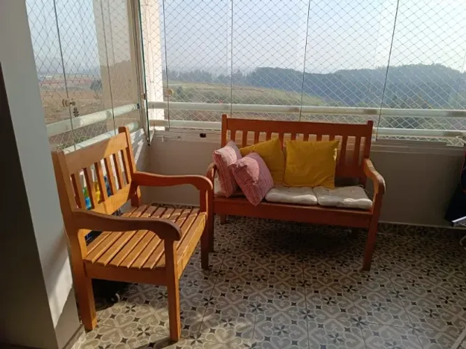 Conjunto de Namoradeira e Poltrona