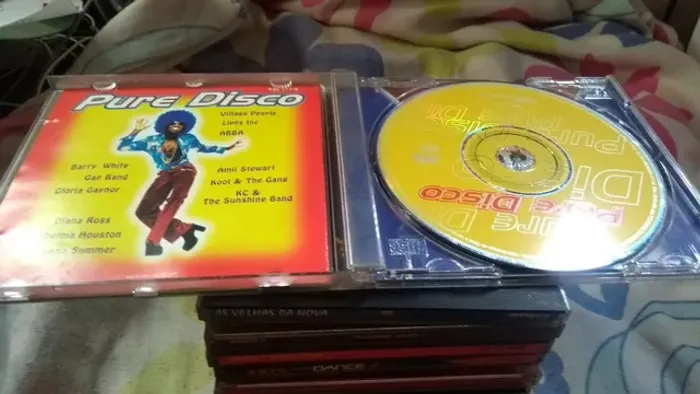 60 CD de músicas usados originais diversos - rock nacional, charm/dance, disco e infantil