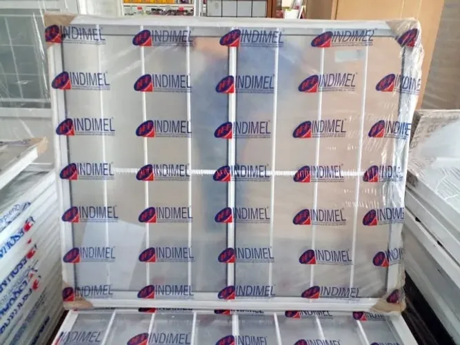 Promoção Janela de alumínio com grade e vidro branca 1.2x1.0 a vista 499,90