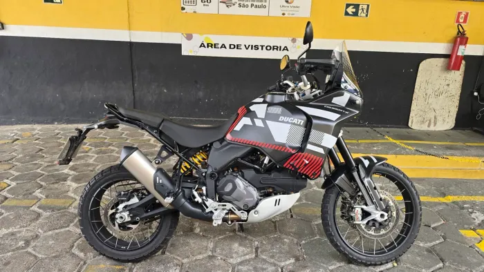DUCATI DESERT X