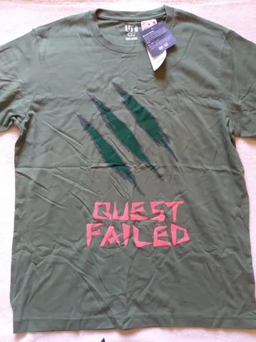 Camisa UNIQLO Quest Filed