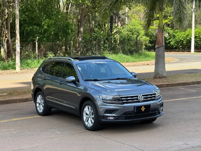 Volkswagen Tiguan Allspac Comf 250 TSI 1.4 Flex 2018