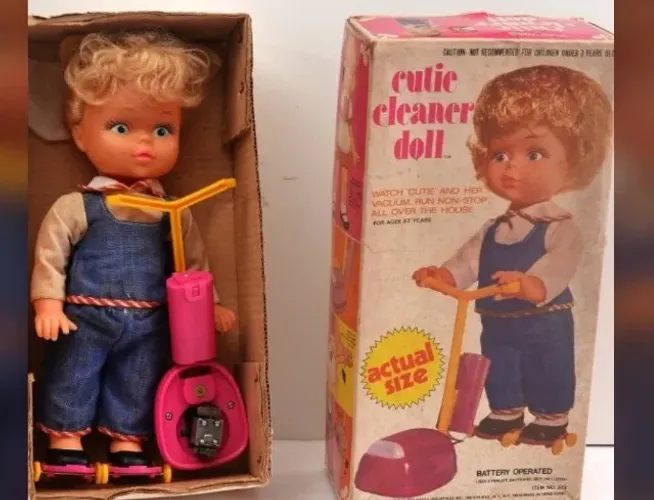 Boneca Vintage Cutie Cleaner Doll - 1972 muito rara e antiga