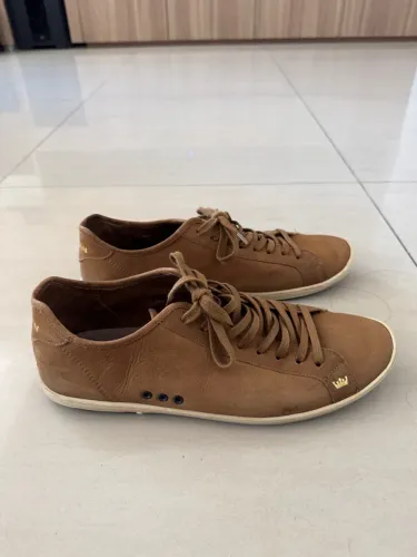 Tênis Casual Marrom