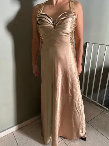 Vendo vestido dourado
