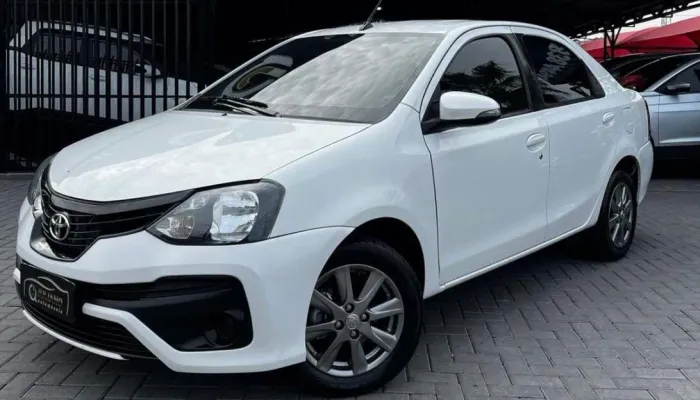 Toyota Etios X Plus Sedan 1.5 Flex 16V 4P Mec. 2019