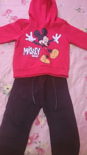 Lote de roupas semi novas para menino. SÃO 39 PEÇAS 