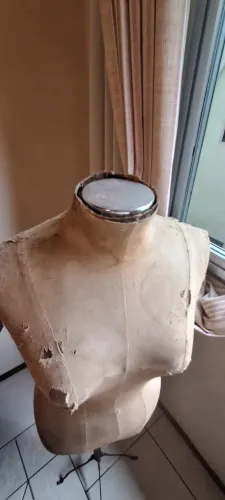 Manequim de fibra para costura