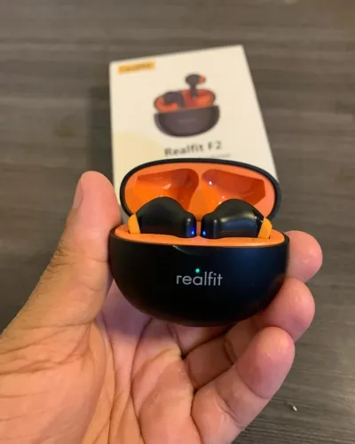 Fone de ouvido Realfit F2 TWS - Sem Fio e com Caixa