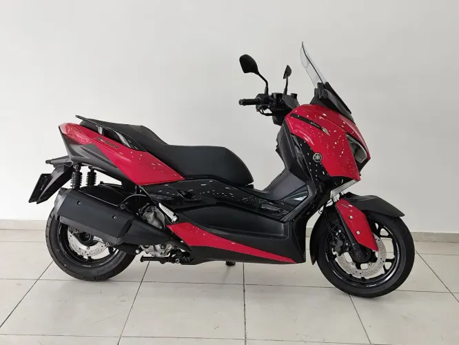 X Max 250 2023 baixo km