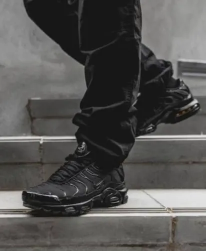 ?Tênis Nike tn promoção ?