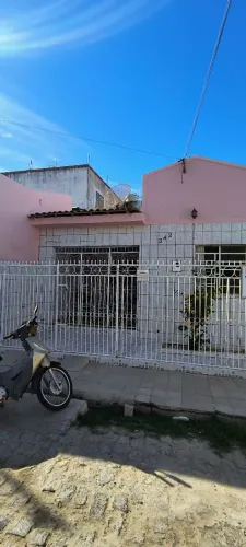 CASA À VENDA NO CENTRO DE JUAZEIRO BAHIA