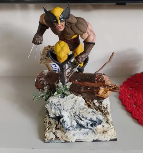 Estátua Custom Wolverine escala 1/6