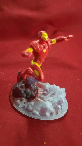 Marvel Legends Homem de Ferro Titanium Series Estátua de metal injetado (2007)