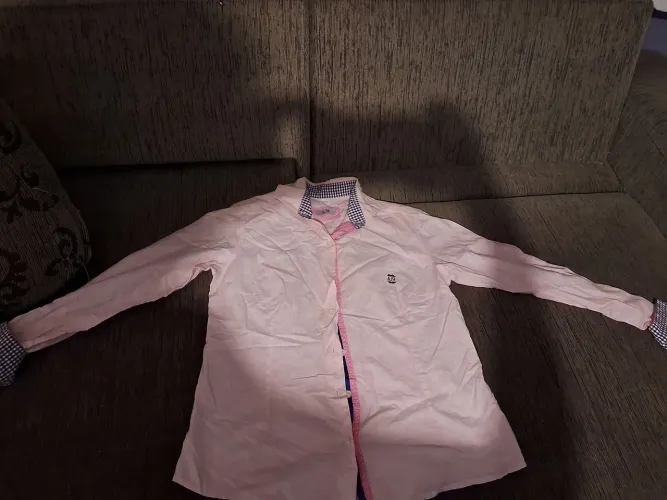 Camisa Rosa Manga Longa com Detalhes