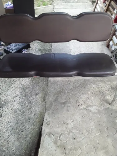 Banco de Ferro com Assento Estofado