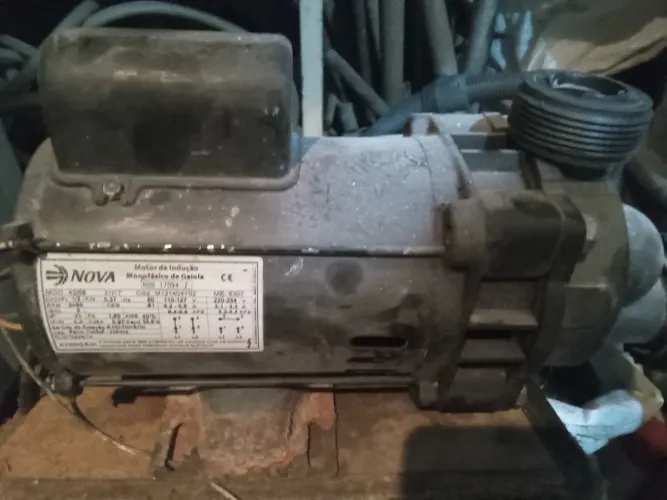 Motor de indução monofásico de gaiola ( retirar)