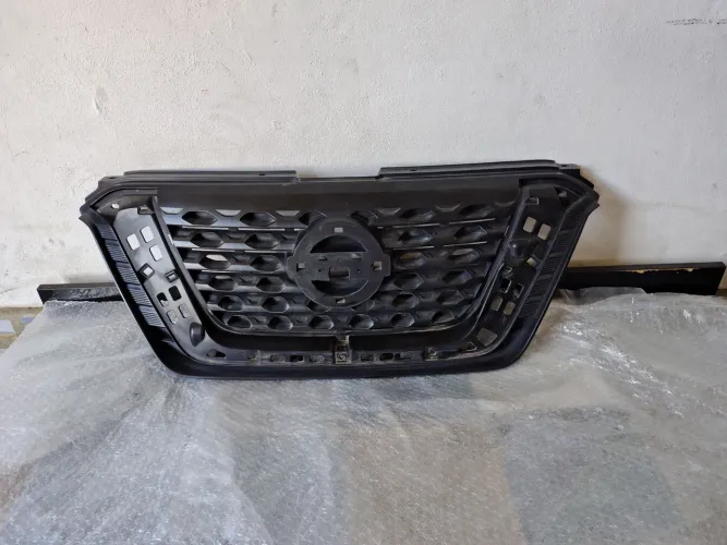 Grade frontal do radiador Nissan kikins 2016 a 2019 original