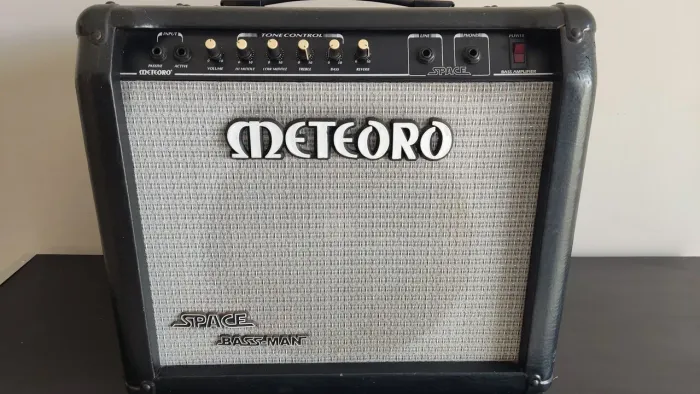 Amplificador para Baixo Meteoro Space Bass-Man