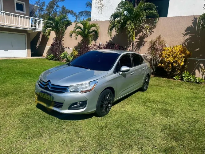 Citroen C4 Lounge Tendance 2.0 Flex 4P Aut. 2015