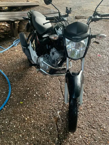 Moto super conservada com procedência 