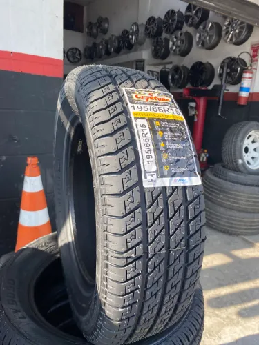 Pneu Remold 195/65R15 Crystune