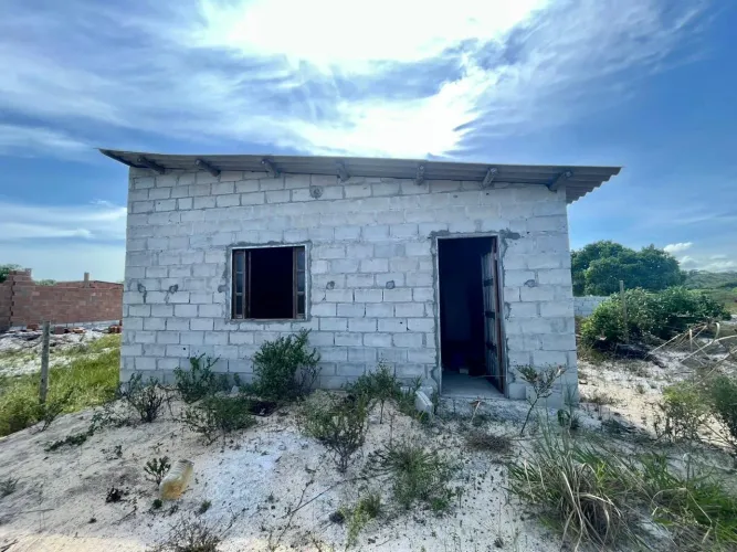 VENDO CASA EM CONSTRUÇÃO