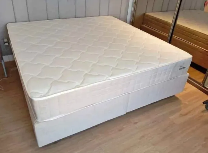 Cama Box Queen - Nova em molas ensacadas