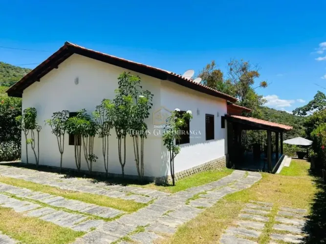 Casa Mobiliada em Condomínio em Mulungu | 4 Suítes | Terreno Amplo