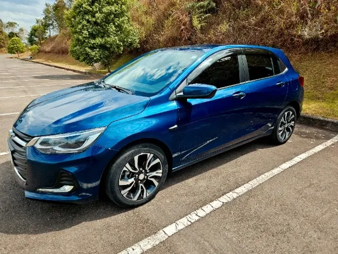 Chevrolet Onix Hatch Premier 1.0 Turbo Flex Automático 4P 2023 Laudo 100% aprovado