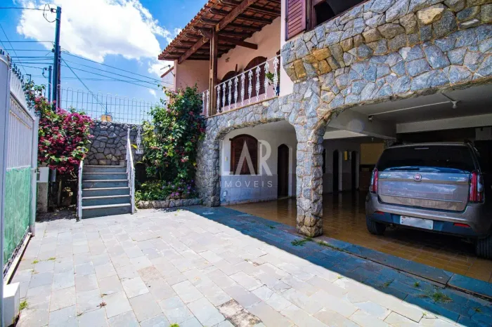 Casa à venda, 3 quartos, 1 suíte, 4 vagas, Renascença - Belo Horizonte/MG
