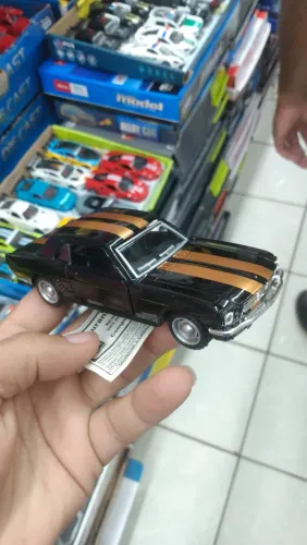 Miniatura Carro de ferro - Ford Mustang Shelby (Abrir As portas)