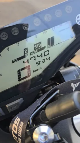 Yamaha MT09, 2024, baixa quilometragem.