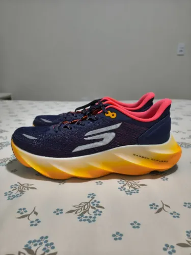 Tênis Skechers Aero Burst - Tamanho 41 Br