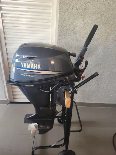Motor de Popa 20HP 4 tempos Yamaha 2011