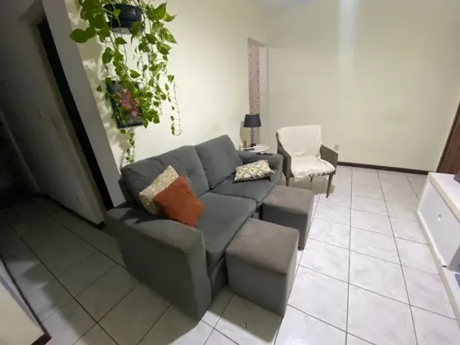 OPORTUNIDADE! SOFÁ À VENDA.