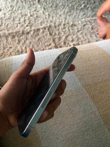 Celular iPhone 15 pro todo original 