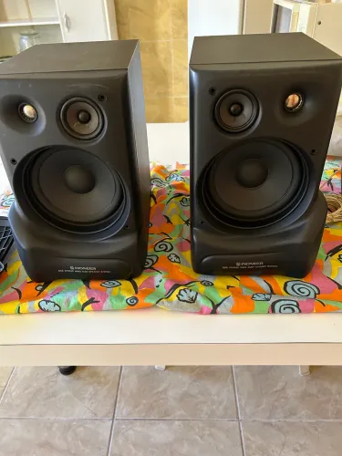 CAIXAS ACÚSTICAS PIONNER acompanhadas de duas pequenas