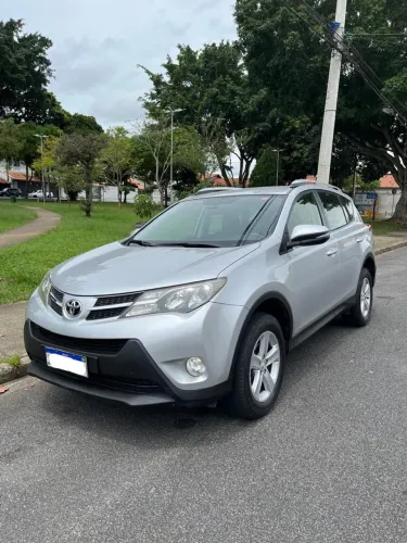 Toyota RAV4 2.0 4X2 16V Aut. 2013