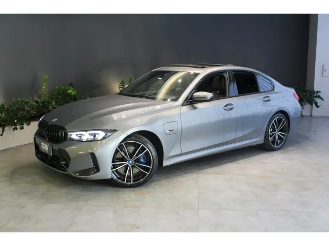 BMW 330E M Sport 2.0 Turbo Híbrido AU 2023