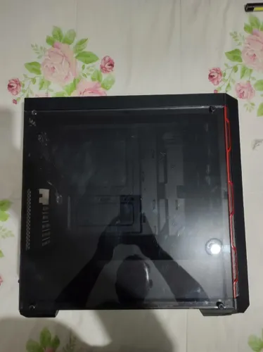 Gabinete Cooler Master