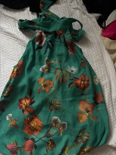 Blusa gola alta amarração 