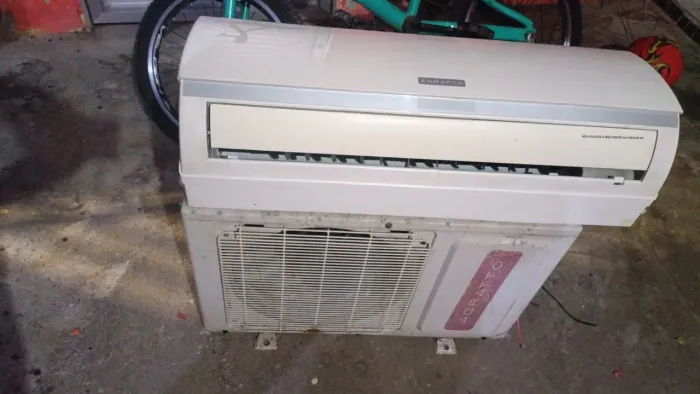 Ar condicionado AGRATTO