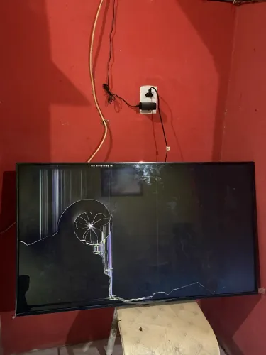 Televisão quebrada