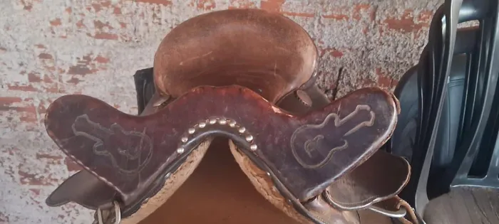 Sela de montaria