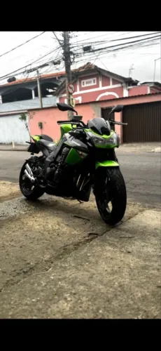 Z1000 PRETA COM VERDE